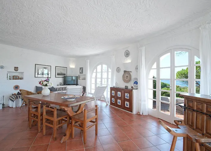 Costa Rossa By Interhome